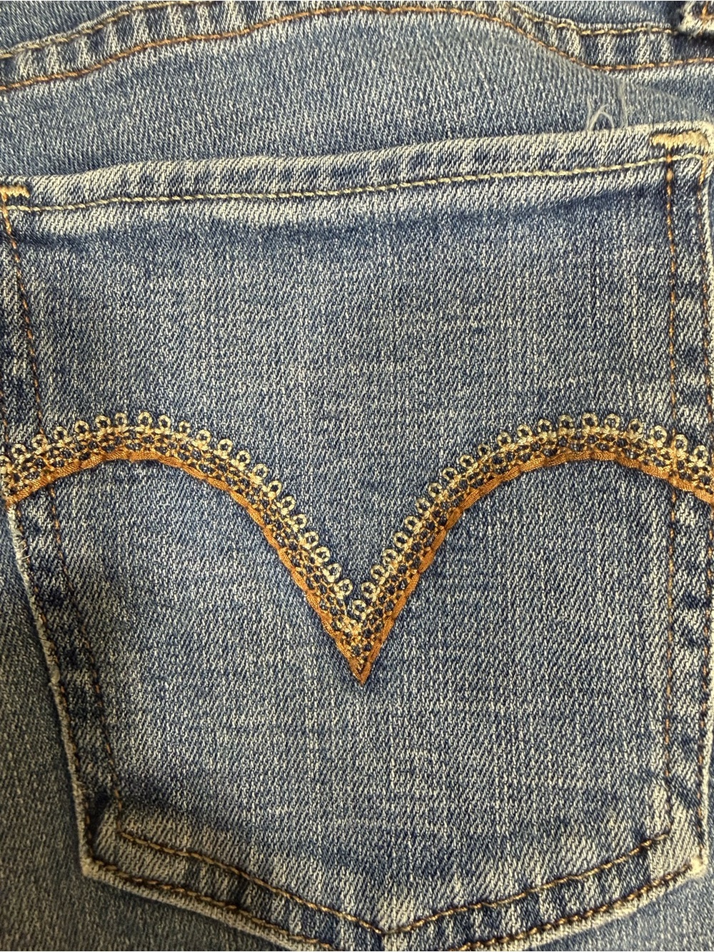 Levi's Women's Bootcut Jeans in Blue Denim - Picture 7 of 8